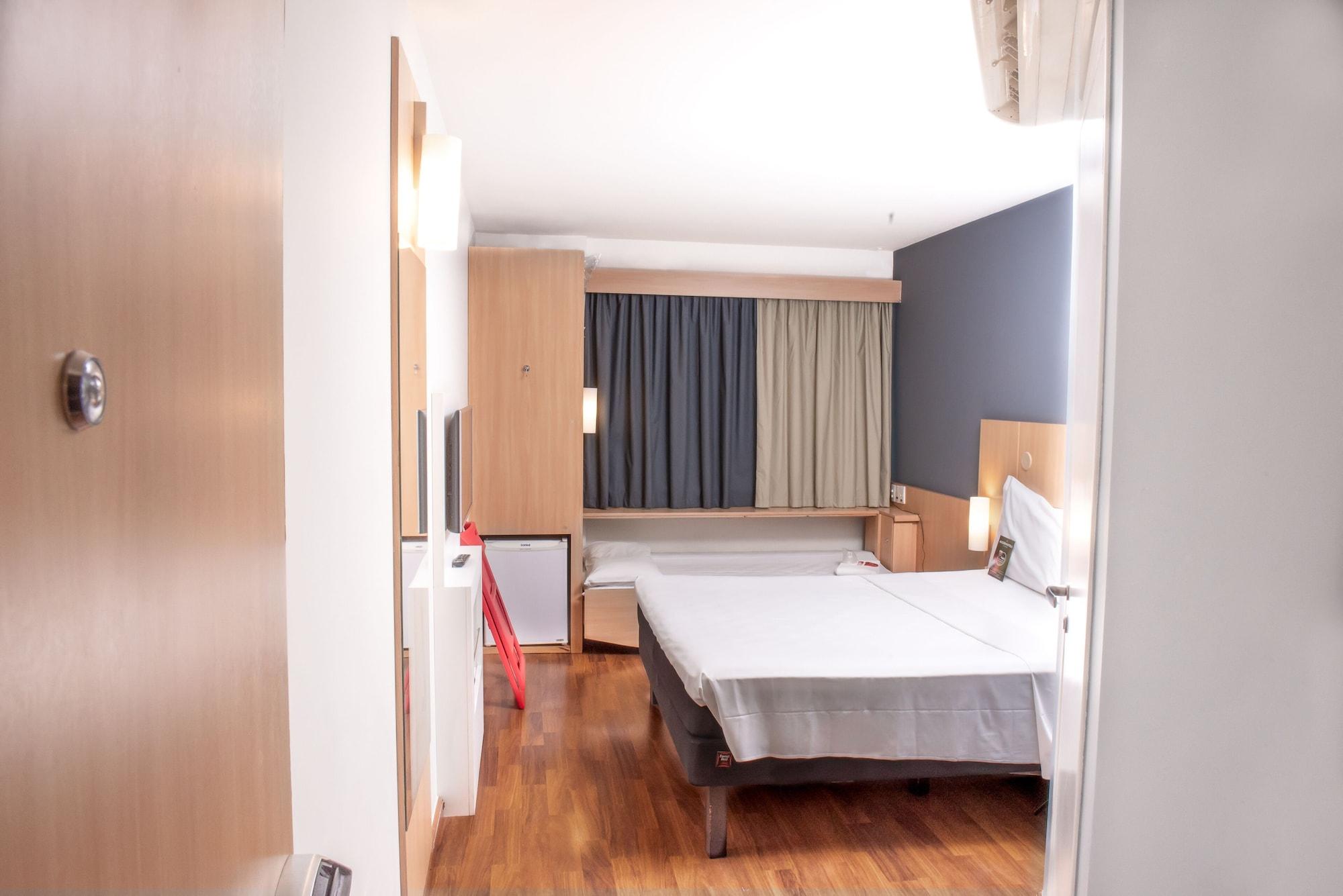 Hotel Ibis Santos Dumont